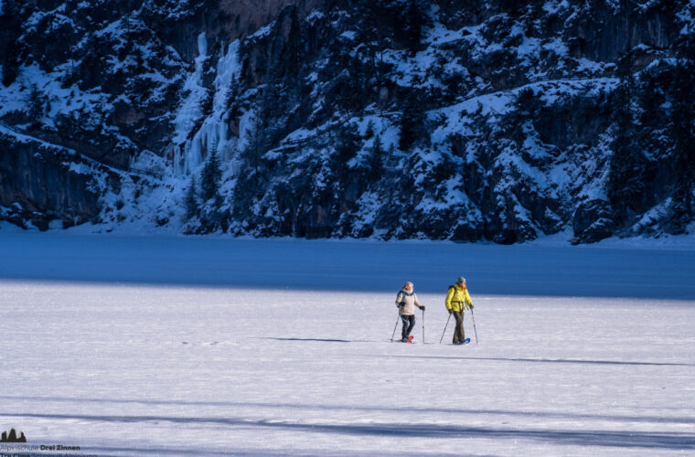 lago di braies pragser wildsee ciaspolata schneeschuhwandern snowshoehiking (25 von 53)