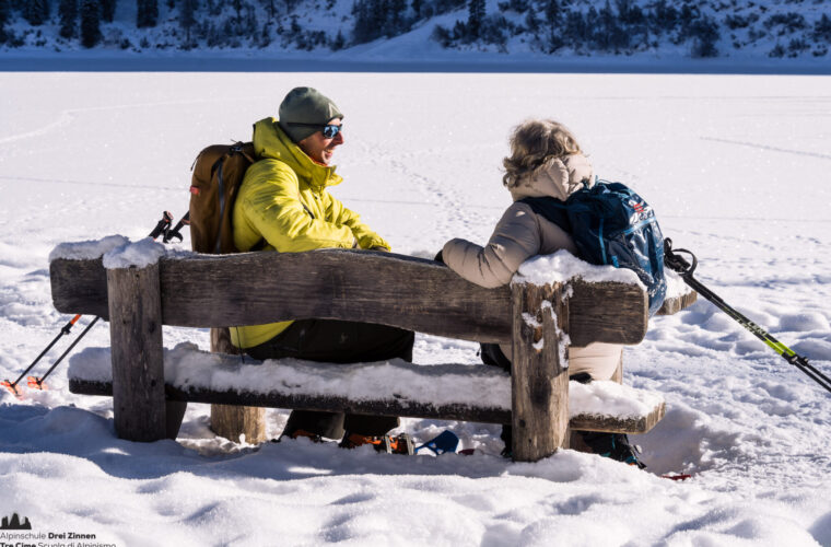 lago di braies pragser wildsee ciaspolata schneeschuhwandern snowshoehiking (32 von 53)