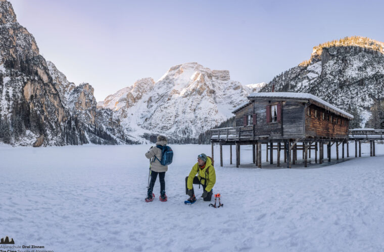 lago di braies pragser wildsee ciaspolata schneeschuhwandern snowshoehiking (4 von 53)