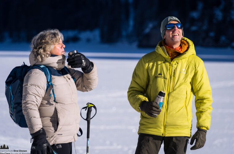 lago di braies pragser wildsee ciaspolata schneeschuhwandern snowshoehiking (41 von 53)