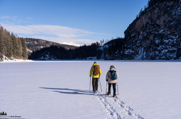 lago di braies pragser wildsee ciaspolata schneeschuhwandern snowshoehiking (44 von 53)